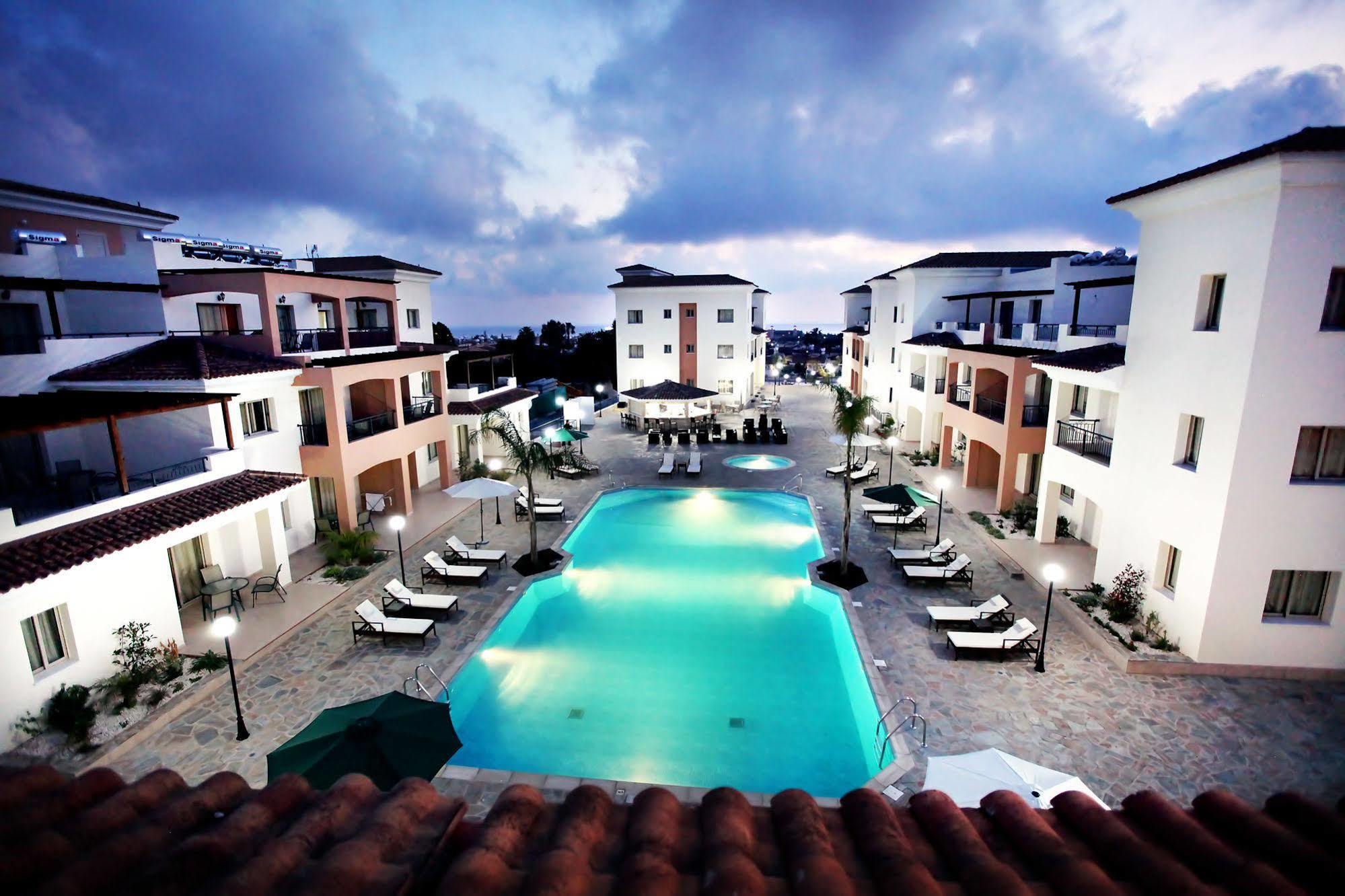 Oracle Exclusive Resort Paphos Bagian luar foto